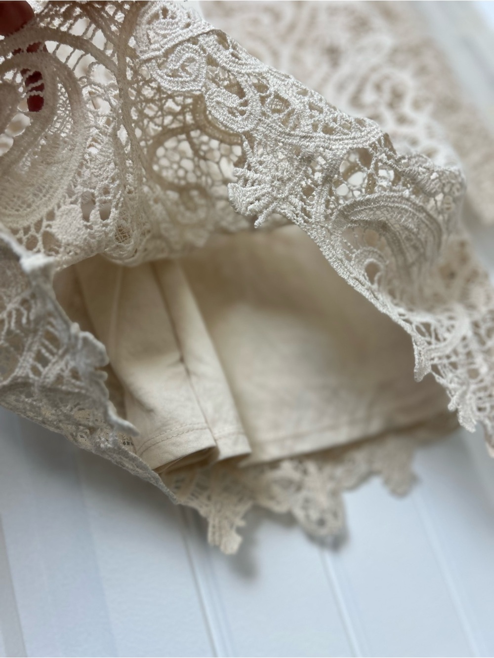 Adiva Cream Lace Scoop Neck 3/4 Sleeve Blouse - Picture 5 of 7